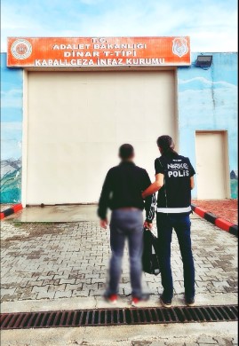 Uyuşturucu TicaretiŞahıs Yapan  Cezaevine Teslim Edildi