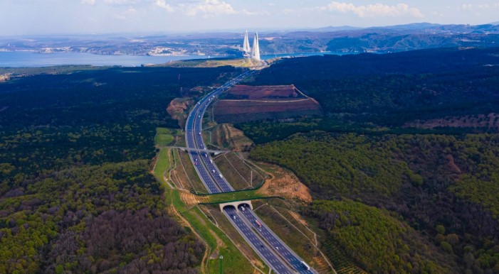 OTOYOLLARDAN YAKLAŞIK 16,3 MİLYON ARAÇ GEÇİŞ YAPTI