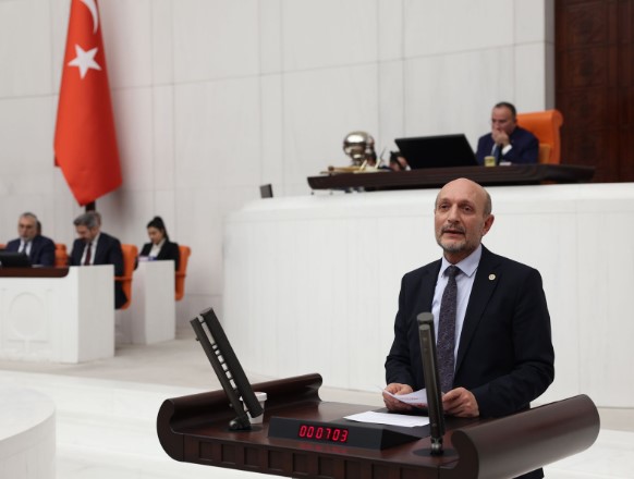 GENÇLERİN EVLİLİK UMUDU TÜKENİYOR: MEHMET ATMACA’DAN AİLE VE SOSYAL HİZMETLER BAKANLIĞI’NA SORU ÖNERGESİ