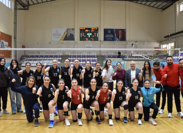 Afyon'un Sultanları 2. Lig'de! Voleybolda Tarihi Başarı!