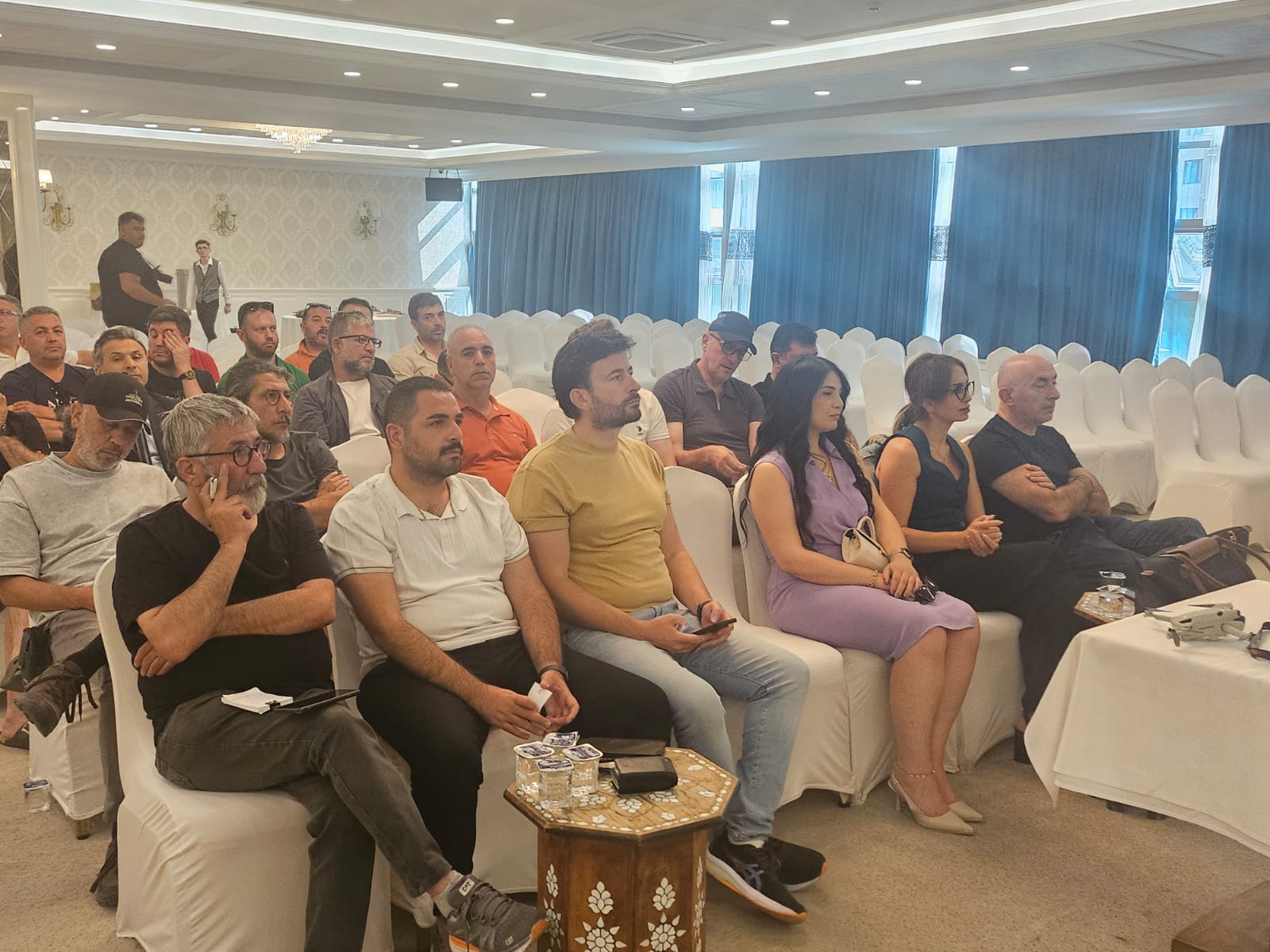 Türkiye Haber Kameramanları Derneği'nin istişare toplantısı, Afyonkarahisar'da Termal Tesisleri’nde yoğun katılımla gerçekleştirildi.