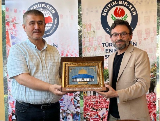 EGİTİMBİRSEN'DE VEFA BULUŞMASI GERÇEKLEŞTİRİLDİ