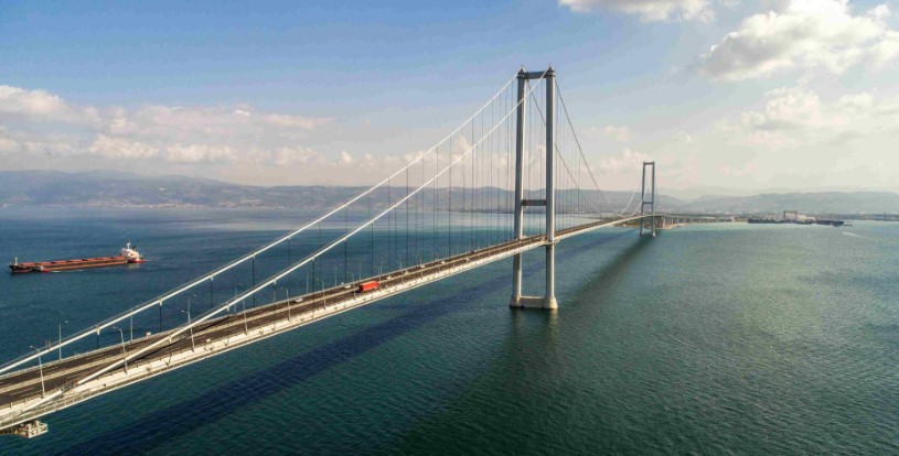 OSMANGAZİ KÖPRÜSÜ İLE 1,5 SAATLİK KÖRFEZ GEÇİŞİ 6 DAKİKAYA DÜŞTÜ