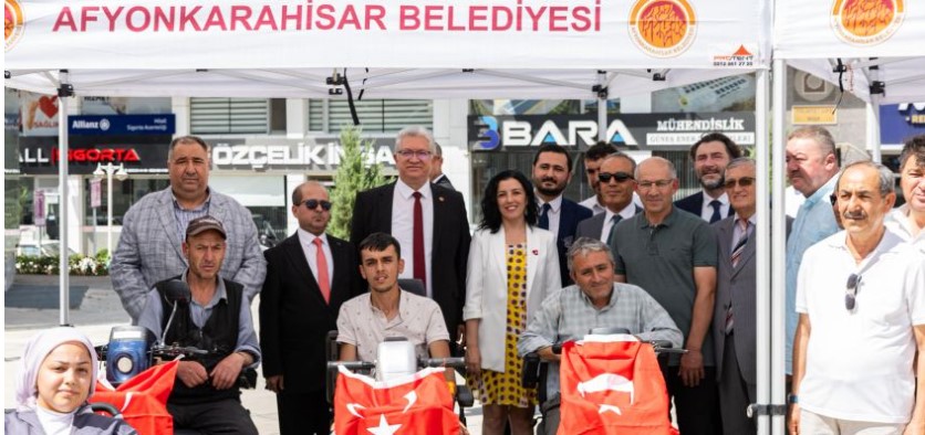  80 AKÜLÜ SANDALYE İHTİYAÇ SAHİPLERİNE TESLİM EDİLDİ