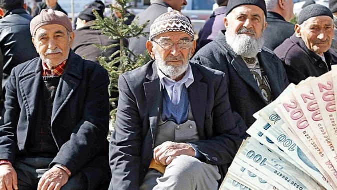 En Düşük Emekli Aylığı 16.881 TL’ye Yükseltildi