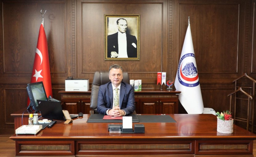Rektör Vekili Prof. Dr. Şenocak Göreve Başladı