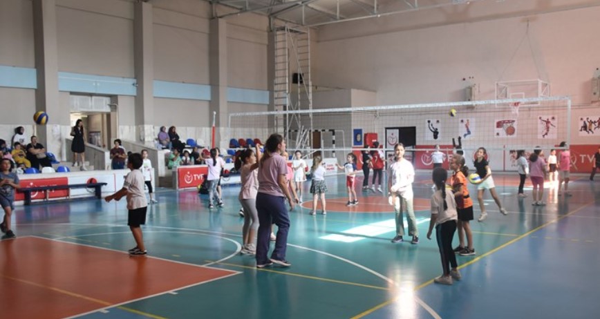 Afyonkarahisar’da Yaz Spor Okulları Tüm Hızıyla Devam Ediyor