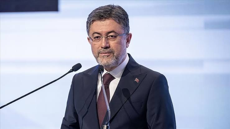 Orman Yangınlarının Çoğu Kontrol Altında: Bakan Yumaklı'dan Açıklama