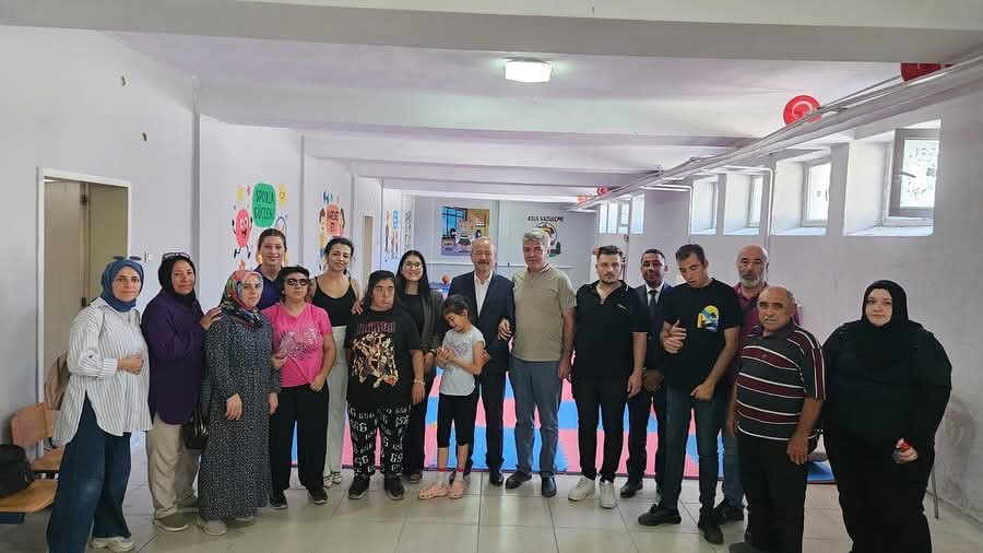 Milliyetçi Hareket Partisi Afyonkarahisar Milletvekili Mehmet Taytak, ilimizde bir dizi ziyaretlerde bulundu. 
