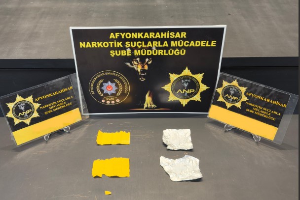Afyonkarahisar’da Otomobilde Uyuşturucu Ele Geçirildi