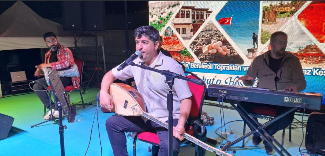 Yunus Koşar’dan Şuhut’ta Coşkulu Konser