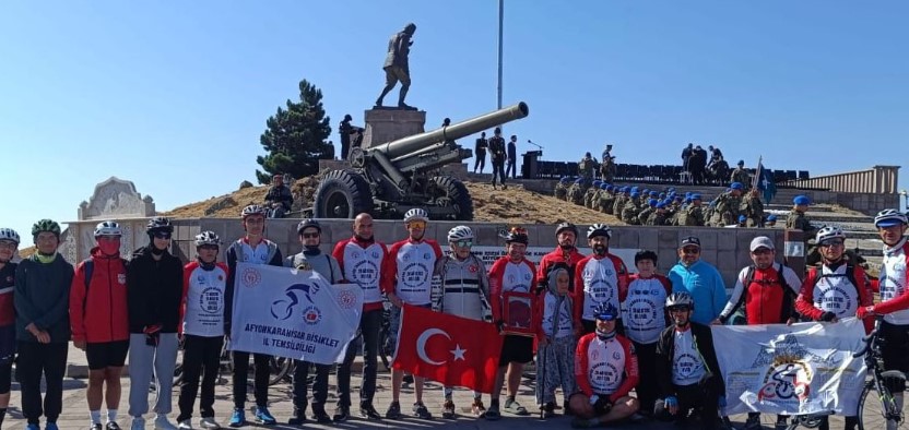 Büyük Taarruz Bisiklet Turu Coşkuyla Başladı