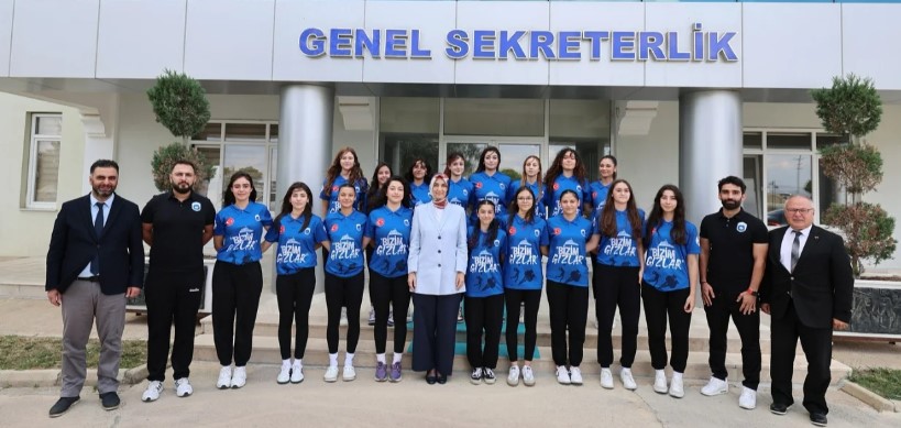 Afyon’un “Kızlar”ı 2. Lig Yolunda