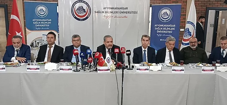 AFSÜ Rektörü Aslan, basınla buluştu: Temizlikten Bilim Kafe’ye birçok proje