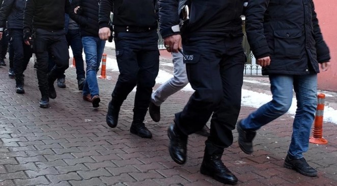 Bakan Yerlikaya: 49 İlde Tefeci ve Dolandırıcılara Yönelik Operasyonlarda 115 Şüpheli Yakalandı
