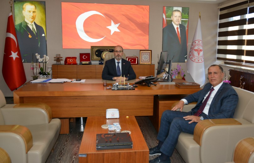 İl Sağlık Müdürü Dr. Hakkı Öztürk, Afyonkarahisar Devlet Hastanesi Başhekimliği görevine atanan Uzm. Dr. Osman Acar’ı makamında kabul ett