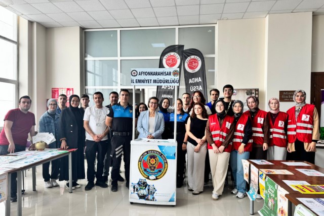 Afyonkarahisar Emniyeti’nden Üniversite Öğrencilerine Uyum Etkinlikleri