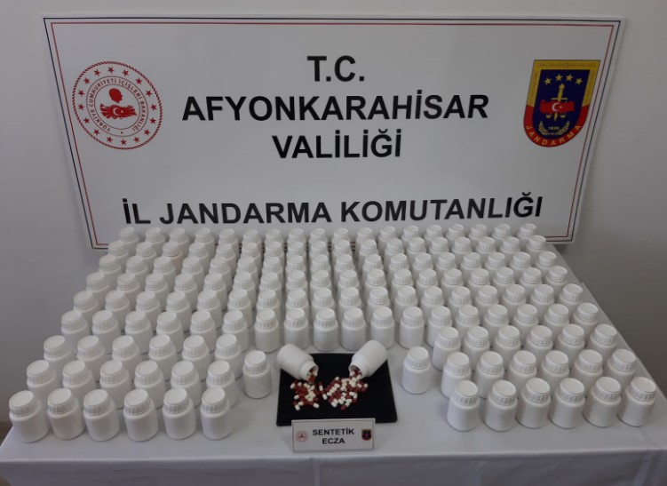 Afyonkarahisar’da Jandarmadan Uyuşturucu Operasyonu