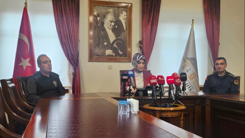 Afyonkarahisar Valisi Yiğitbaşı Asayiş Bilgilendirme Toplantısı Düzenledi