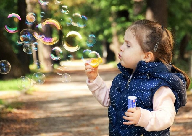 11 EKİM DÜNYA KIZ ÇOCUKLARI GÜNÜ