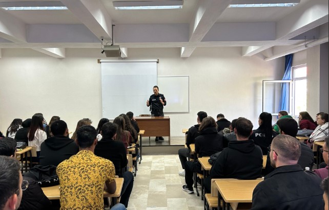 Sinanpaşa MYO Öğrencilerine Güvenlik ve Şiddetle Mücadele Eğitimi: Dikkatli ve Duyarlı Olun!