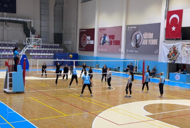 Afyonkarahisar’da 3. Kamu Spor Oyunları Renkli Görüntülerle Tamamlandı