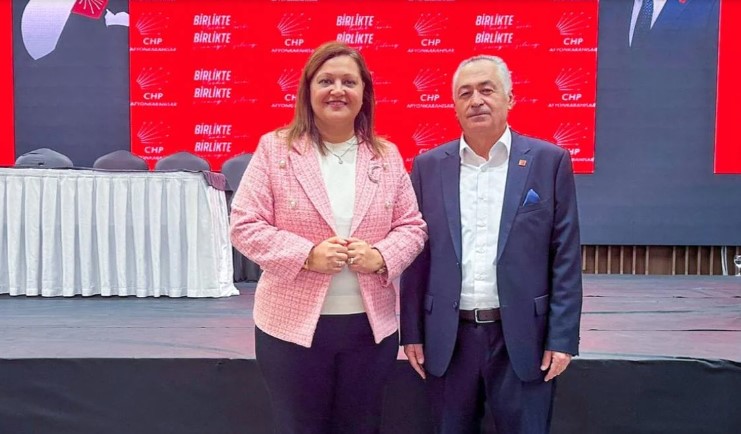 Başkan Burcu Köksal, Yeni İl Başkanı Hasan Karadeniz'i Tebrik Etti