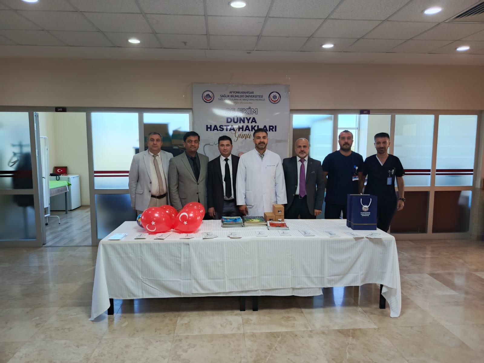 DÜNYA HASTA HAKLARI GÜNÜ’NDE ÇEŞİTLİ ETKİNLİKLER DÜZENLENDİ