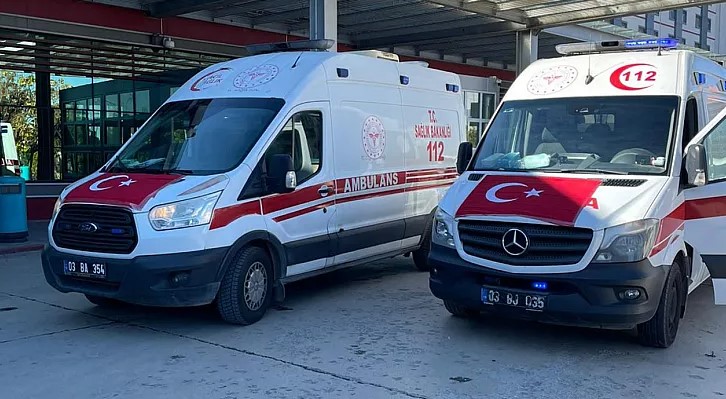 Bolvadin’de 112 Acil Servis Personelinden Anlamlı Cumhuriyet Bayramı Kutlaması