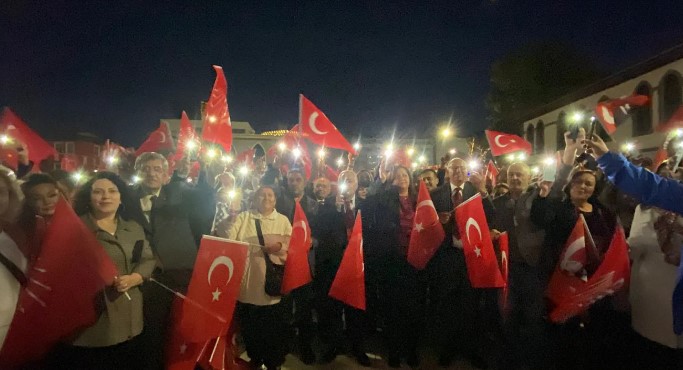 Afyonkarahisar’da Cumhuriyet’in 102. yılı Fener Alayı Coşkusu