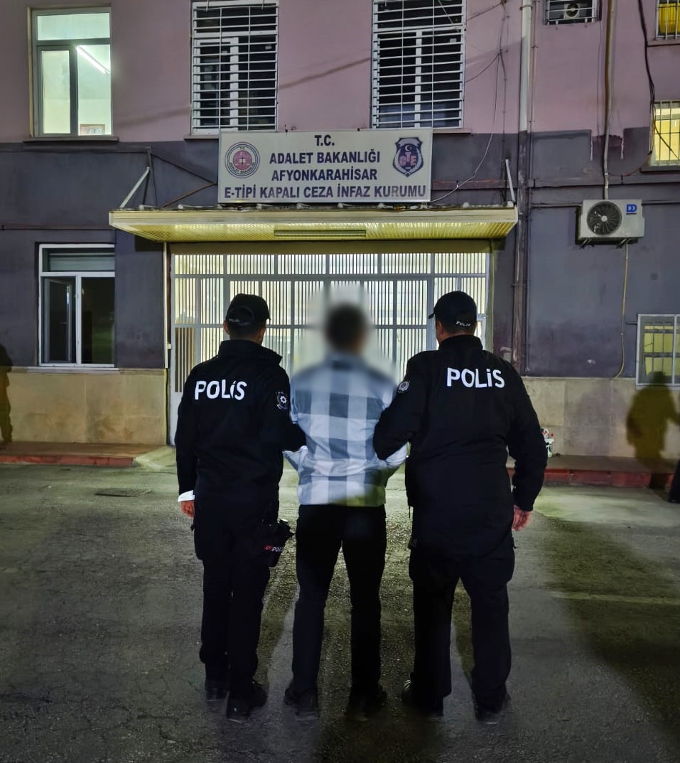 Afyon’da Uyuşturucu Operasyonu: 252 Adet Sentetik Ecza Ele Geçirildi