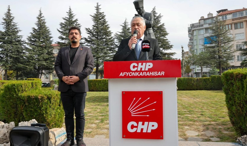 Bugün burada, bu aziz topraklarda, bir kez daha söz veriyoruz: Atatürk’ün izinden asla ayrılmayacağız!