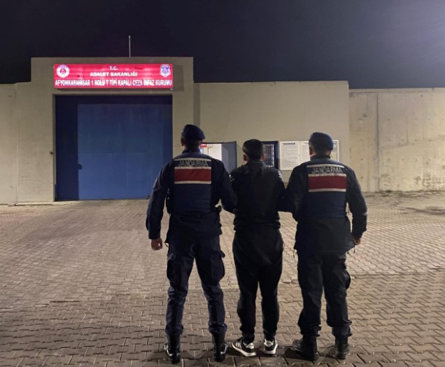 Afyonkarahisar Jandarmasından Sinanpaşa’da Uyuşturucu Operasyonu: Bir Kişi Tutuklandı