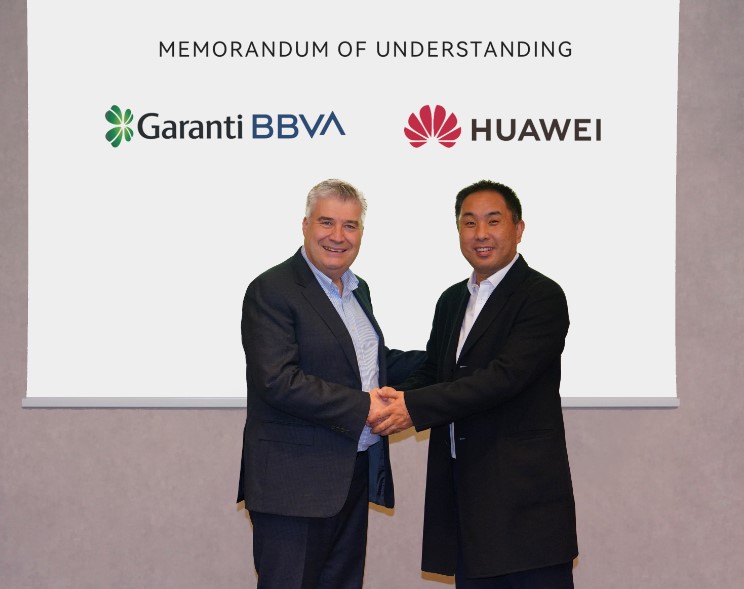 Türk Yazılımcı ve Tasarımcılar İstanbul’da Ödüllendirildi