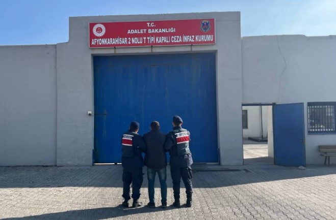 Şuhut’ta 15 Yıl Kesinleşmiş Hapis Cezası Bulunan Hükümlü Yakalandı