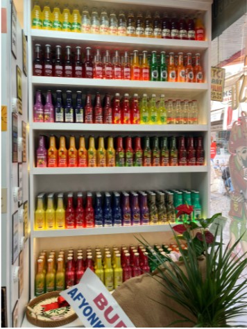 Afyonkarahisar’da yüzlerce farklı saç ve lezzet sunan Frigya Gazozcu, Uzun Çarşı’da