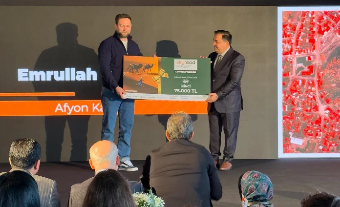 Afyonkarahisar Kalesi’ne Ulusal Yarışmada Büyük Ödül: Emrullah Akgün Türkiye İkincisi Oldu.