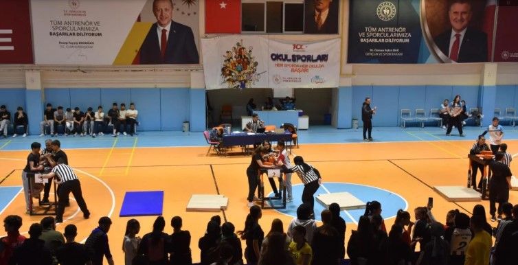 OKUL SPORLARI GENÇLER (B) BİLEK GÜREŞİ MÜSABAKALARI TAMAMLANDI