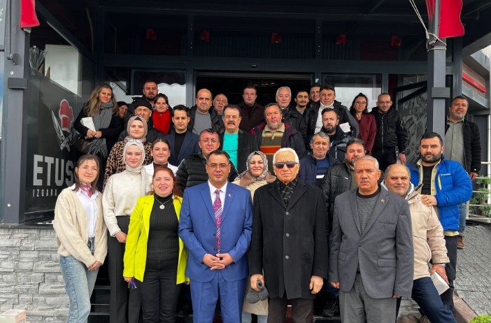 KÜTAHYA’NIN DUAYEN GAZETECİSİNE 2025 MESLEK ONUR ÖDÜLÜ