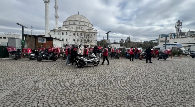 Yemeksepeti’ne bağlı çalışan motokuryeler Protesto Sürüşünde