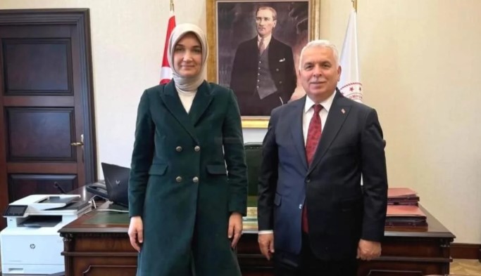 Devlet anadan içişleri Bakanlığı Personel Genel Müdürlüğü’ne atanan Aziz Yıldırım’ı ziyaret.