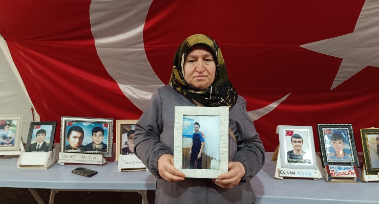 Diyarbakır Anneleri’nin evlat nöbeti 2339 gündür kararlılıkla devam ediyor