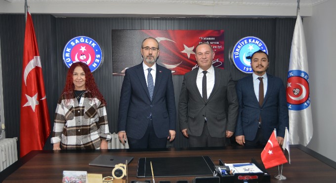 İl Sağlık Müdürü Dr. Hakkı Öztürk, Türk Sağlık-Sen Afyonkarahisar Şubesi’ne iade-i ziyaret.