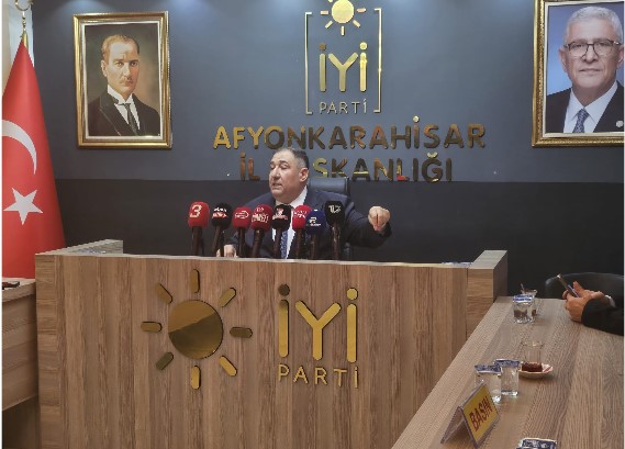 İYİ Parti İl Başkanı Mısırlıoğlu: “Türkiye Yönetilemiyor, Millet Hayatta Kalma Mücadelesi Veriyor”