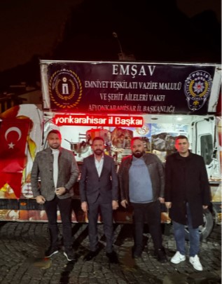 Başkanı Güllü ve Yönetim Kurulu üyeleri katılımlarıyla Berat Kandil Programı Düzenlendi.