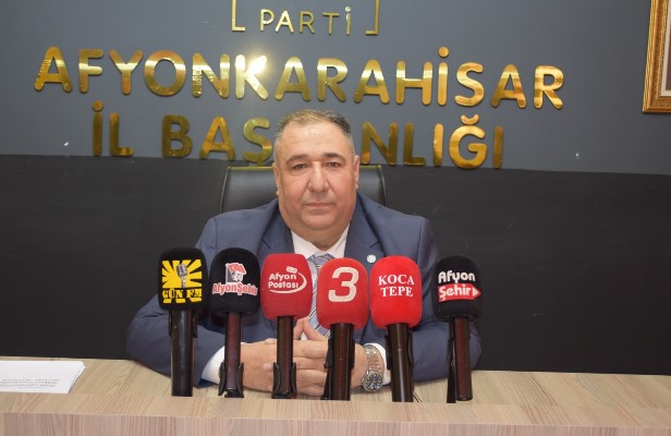 İYİ parti il başkanı Muhammet Mısırlıoğlu haftalık basın toplantısında gündemi değerlendirdi.
