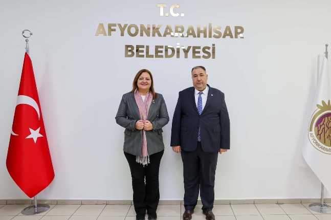 İYİ PARTİ İL BAŞKANI MISIRLIOĞLU’NDAN BELEDİYE BAŞKANI BURCU KÖKSAL’A ZİYARET